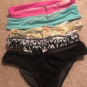 Victoria’s Secret bikini bottom lot size Large